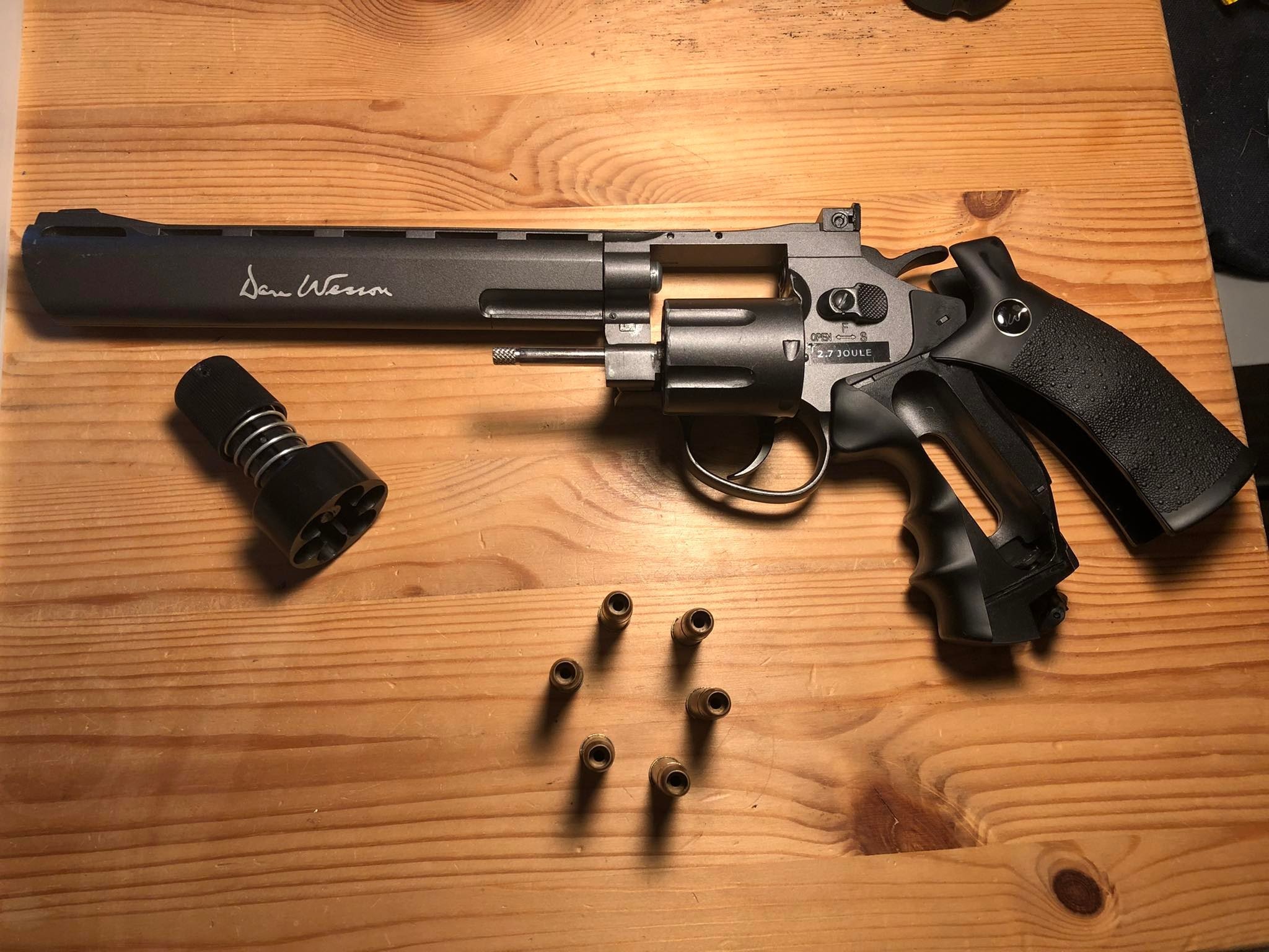 Dan Wesson 8