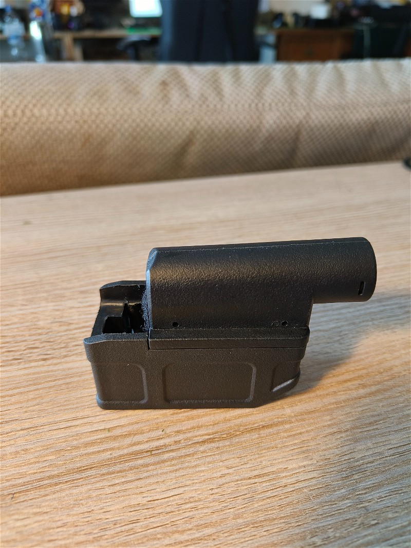 Afbeelding 1 van M4 mag adapter voor M870 shotgun