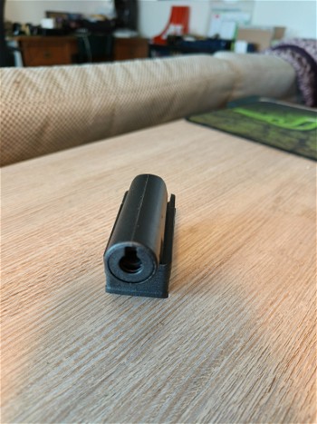 Afbeelding 3 van M4 mag adapter voor M870 shotgun
