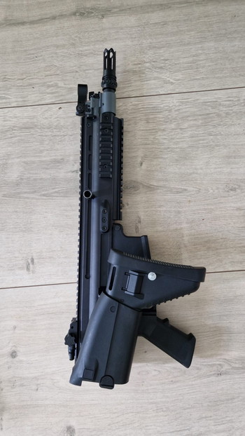 Bild 3 für Cybergun FN SCAR-L AEG | 10 Metalen Magazijnen | Zeer nette staat