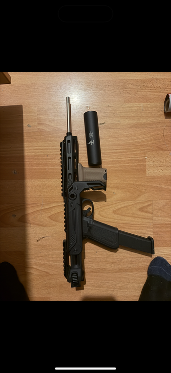 Image 2 for Vfc mp7 en aap01