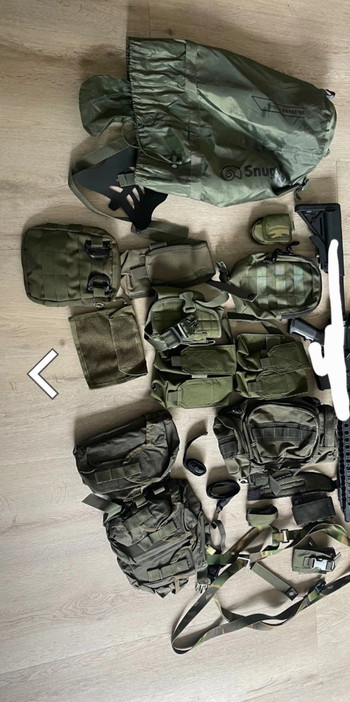 Bild 3 für Grote partij gear/kleding