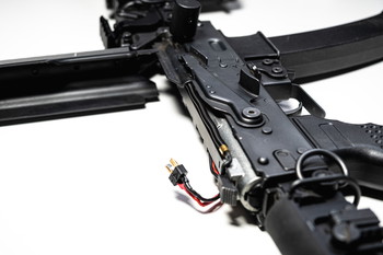 Bild 6 für ARCTURUS AT-K9T CQB AEG mit Perun MOSFET inkl. 7 Magazinen, Akku, Lampe & BCM Grip