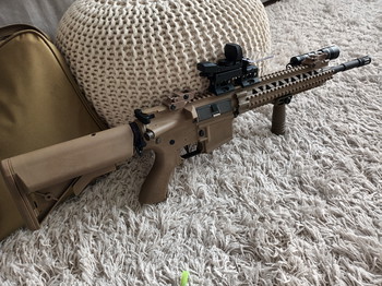 Imagen 2 de M4 met Precision inner barrel 6.03, speed trigger, mosfet en  hop up unit met led module.