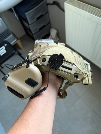 Bild 3 für PTS helm met headset te koop