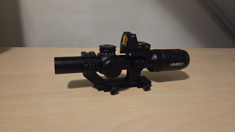 Image 1 pour 1-4x scope met micro red dot