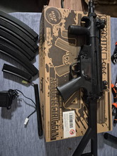 Image pour AEG mp5 met 5 mid-cap magazijnen