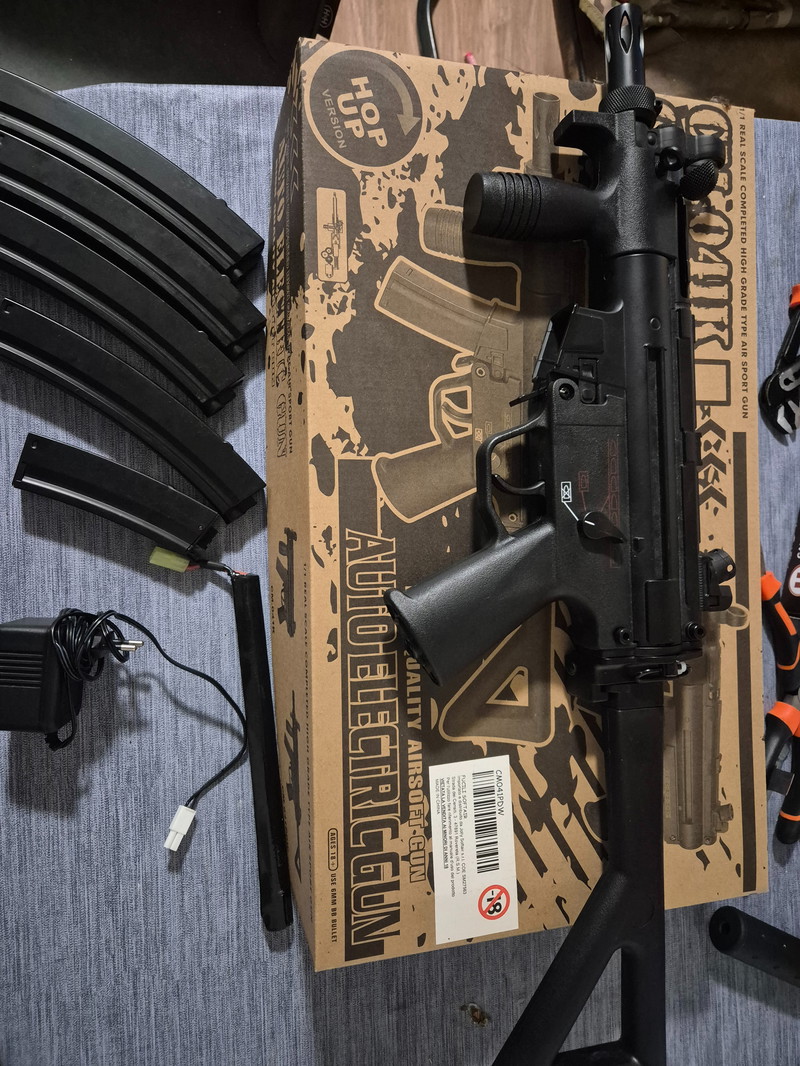 Image 1 pour AEG mp5 met 5 mid-cap magazijnen