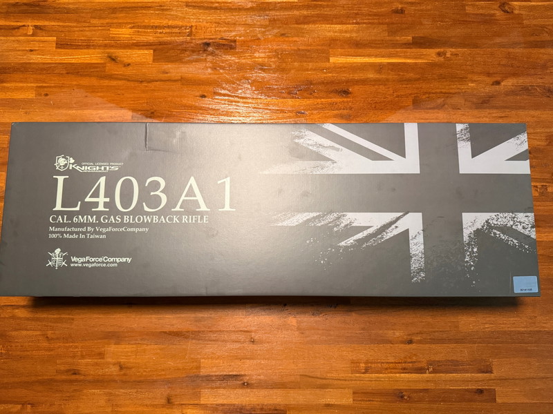 Afbeelding 1 van !SEMI ONLY! VFC L403A1 KS-1 | Stahl-Außenlauf | DaveCustomAirsoft KAC QD Silencer (Acetech Tracer)