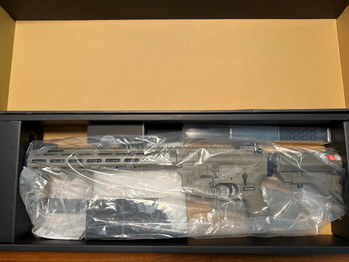 Afbeelding 2 van !SEMI ONLY! VFC L403A1 KS-1 | Stahl-Außenlauf | DaveCustomAirsoft KAC QD Silencer (Acetech Tracer)