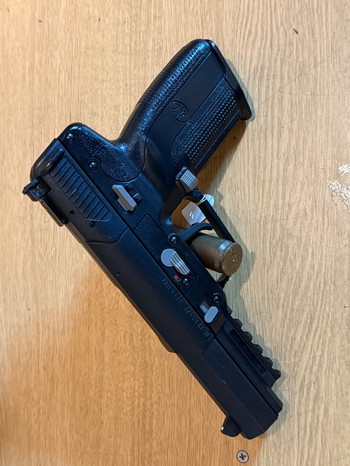 Image 2 pour FN Five-seveN