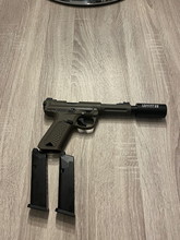 Afbeelding van Aap tekoop met trager en 2 magazijn