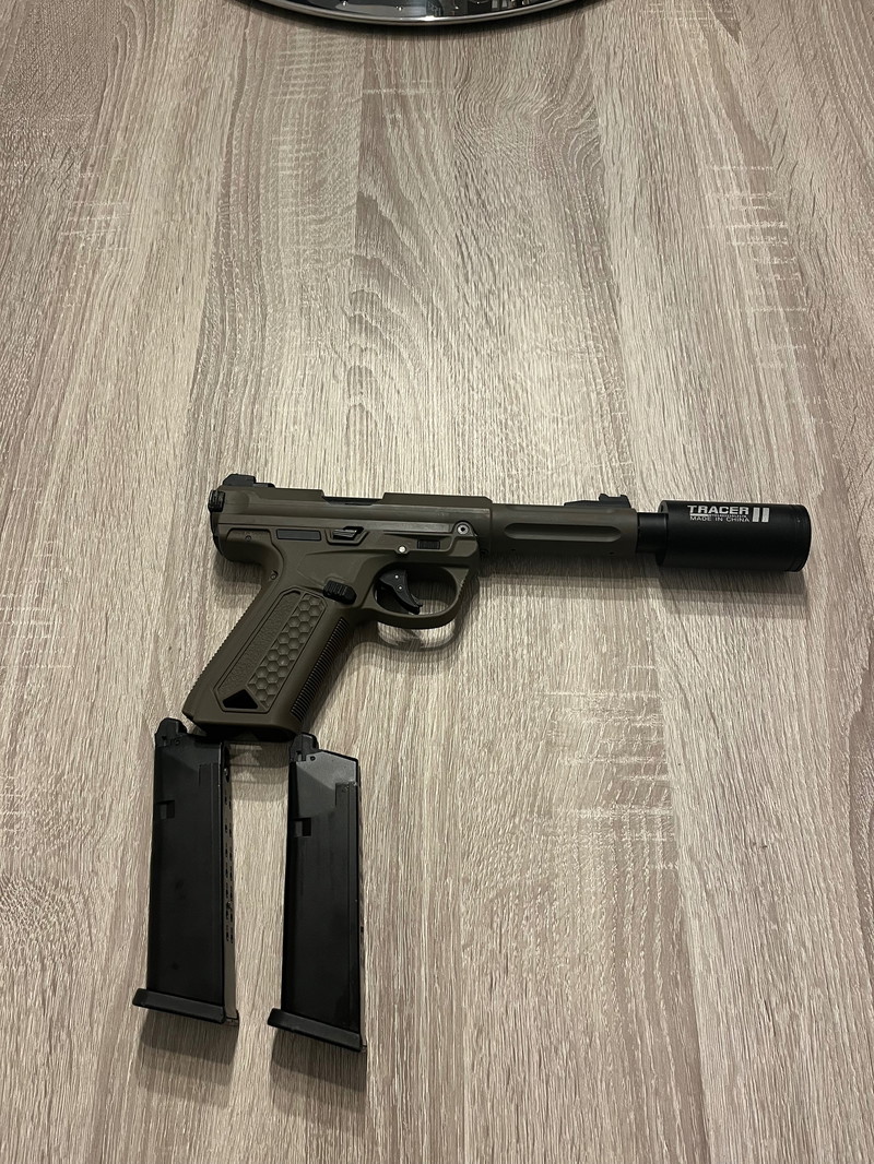 Bild 1 für Aap tekoop met trager en 2 magazijn