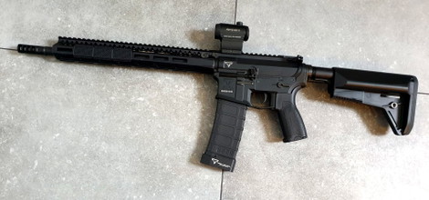 Imagen para Taran Tactical Innovations TR-1 M4E1 13.5" AEG - M-LOK Version