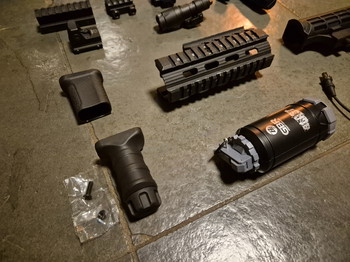 Afbeelding 2 van Diverse externals - Opruiming/Bieden | Zie beschrijving wat verkocht is