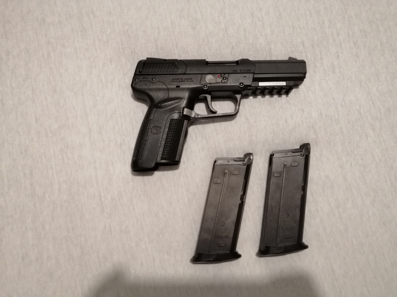 Image 1 for Tokyo Marui FN 57 + 2 mags