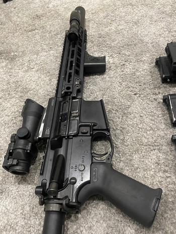 Image 2 for GHK M4 v2 + mags