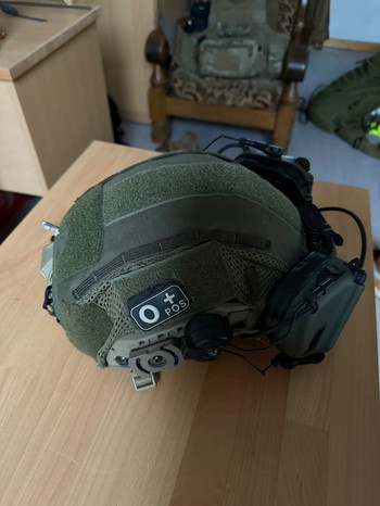 Image 3 pour Earmor M32H Helmet-Mounted + Earmor PTT Kenwood Adapter