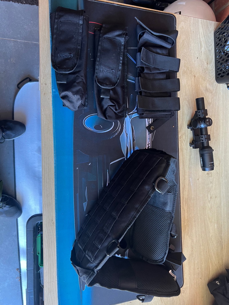 Image 1 for Pouches en riem