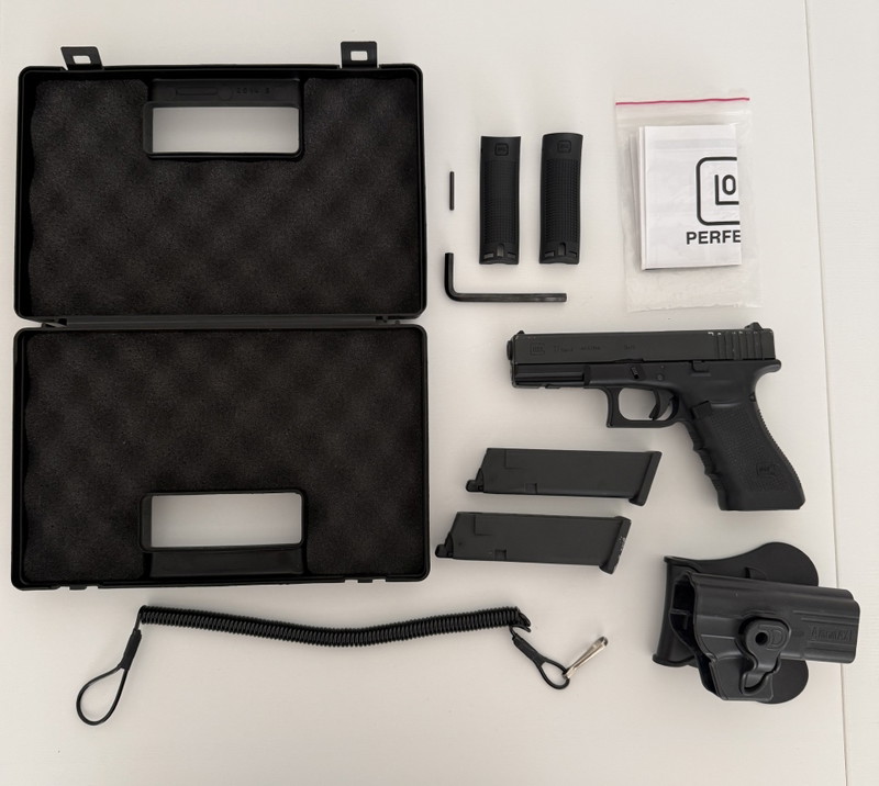 Afbeelding 1 van Pistolet Glock 17 Gen 4 Co2 GBB Blowback Cybergun KWC - Noir