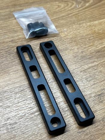 Image 2 pour REVANCHIST V2 M-LOK Rail Set for MP7 (Umarex(VFC)/Tokyo Marui/KWA)