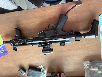 Bild 2 für Mp5 met polarstar F2 engine, gorilla fcu, maxx hop up