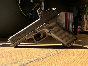 Image 3 for Glock 17 gen 5 MOS CO2 1 joule