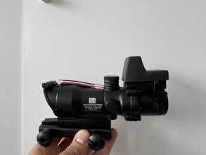 Bild für 4x32 Scope + Attached Red-Dot By Trijicon