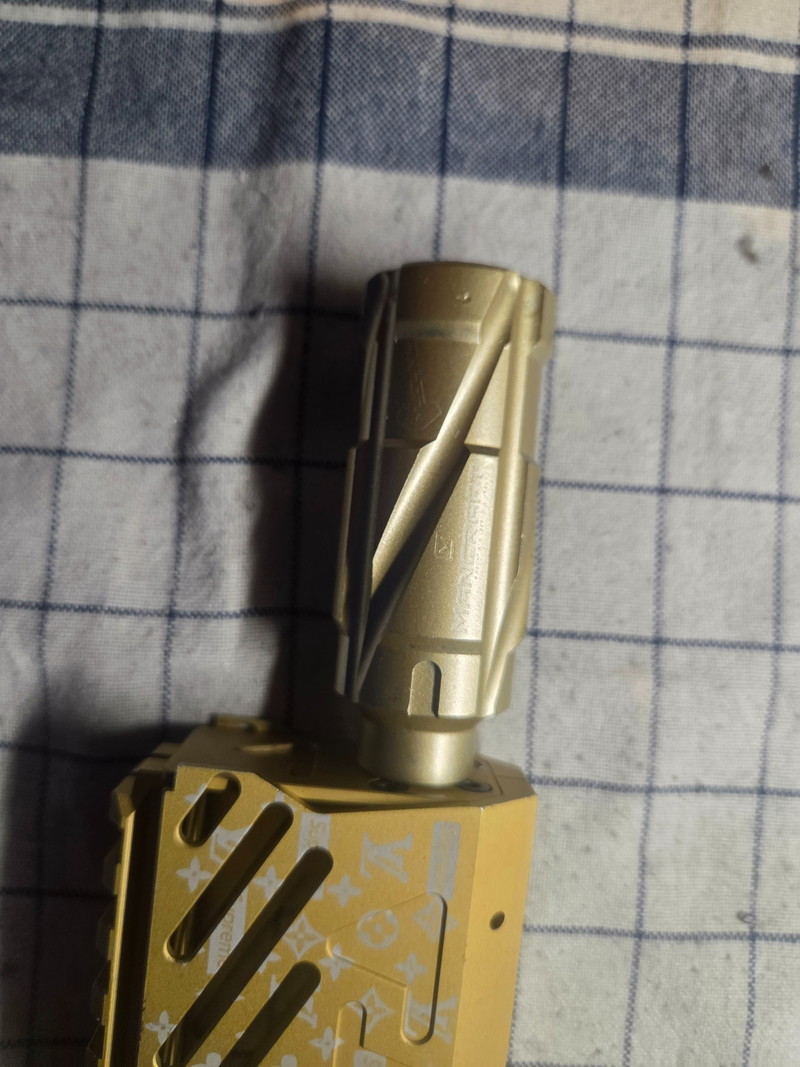 Image 1 for Virus gold ( Vinci custom )