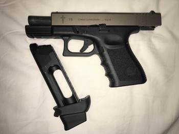 Image 3 pour Stark Arms G19