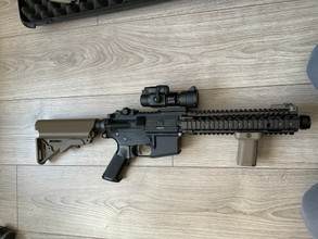 Imagen para Tokyo Marui M4 NGRS Custom + 4x PTS mags, optic, suppressor & case