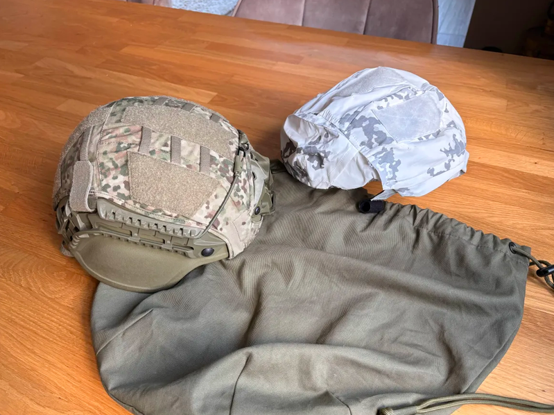 Afbeelding 1 van Galvion DOKS Viper P6N helm (NFP Tan / NFP White/arctic) RARE!