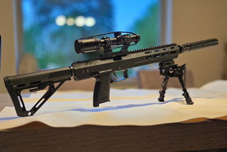 Bild für Novritsch SSX-303 Complete Set. 5 mags, scope, silencer, bipod, holster en nozzle set