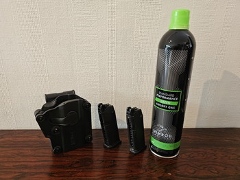 Imagen 4 de Umarex Glock 19 Gen.4 + holster en GreenGas