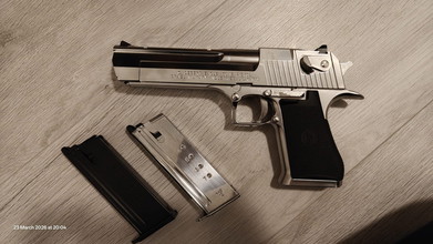 Imagen para Tokyo Marui Desert Eagle chome 50AE met extra magazijn