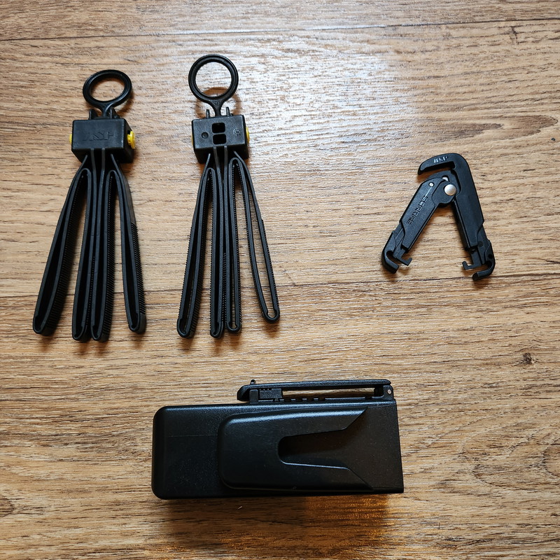 Afbeelding 1 van ASP Quick Look - Tri Fold Restraints