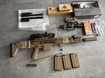 Afbeelding 3 van We scar H Full House.
