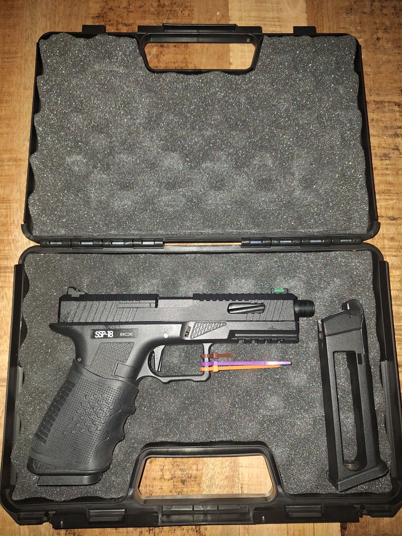 Image 1 for SSP18 met 2 CO2 magazijnen in oorspronkelijke koffertje / SSP18 CO2 version in original case with 2 mags