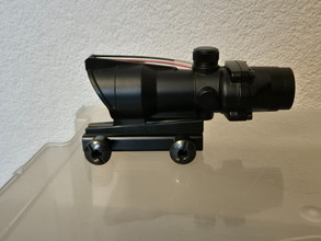 Bild für Acog red dot scope | Geen batterij nodig, werkt op zonlicht