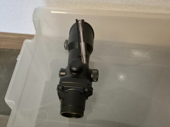 Imagen 3 de Acog red dot scope | Geen batterij nodig, werkt op zonlicht