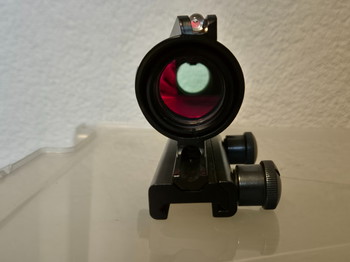Imagen 4 de Acog red dot scope | Geen batterij nodig, werkt op zonlicht