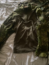 Image for Pencott greenzone combat shirt size S but is a size medium.