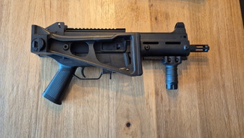 Bild 5 für HK Ump45 met 6 mags, mag pouch en 2 batterijen