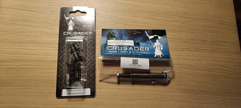 Image 1 pour Crusader steel hop chamber en spring guide set voor VFC Glock 17 gen 5