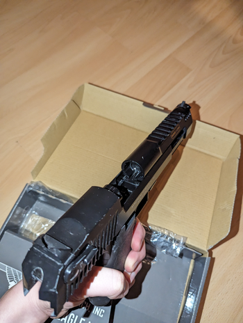 Afbeelding 4 van DESERT EAGLE L6 | CO2 | FULL AUTO + Twee Magazijnen