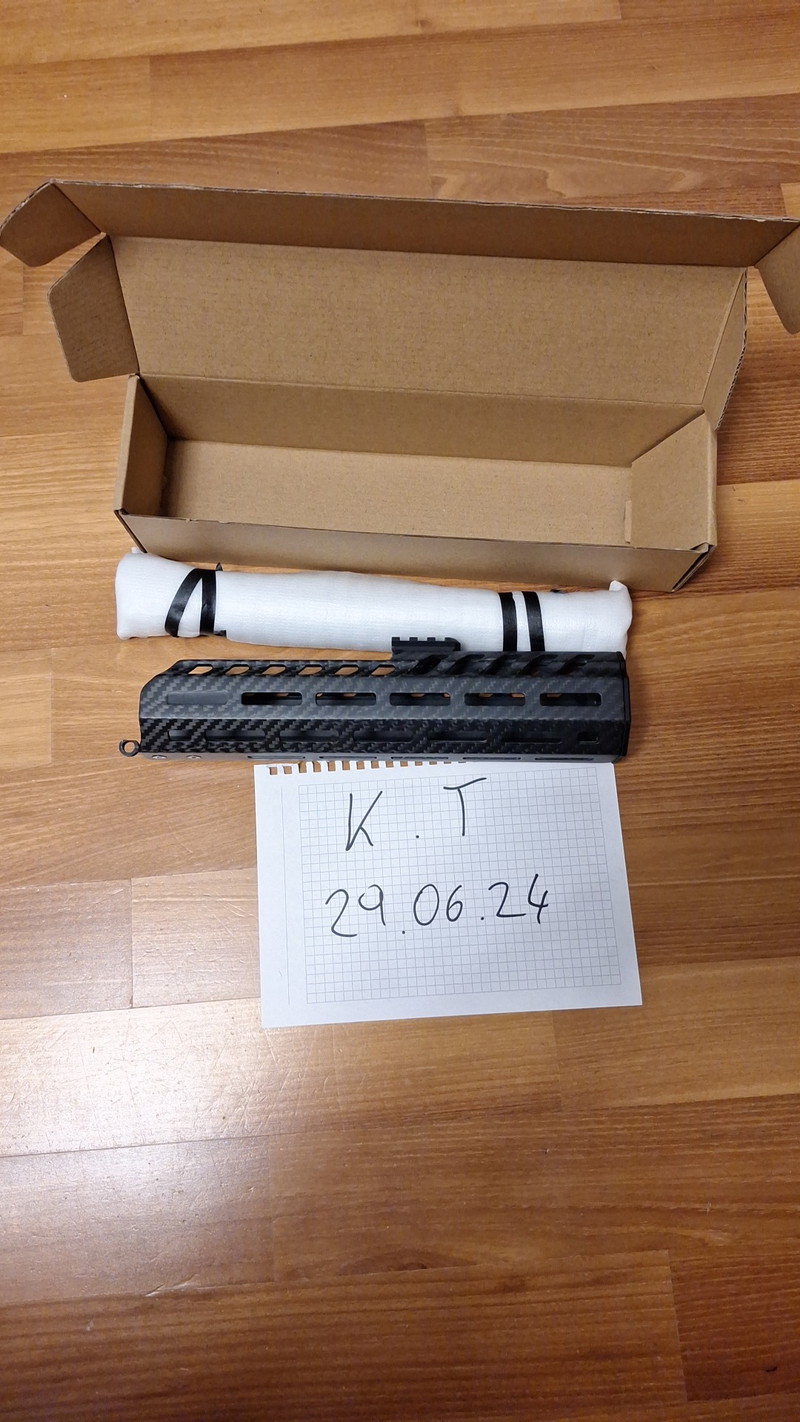 Image 1 for Mcx carbon handguard