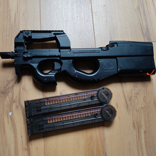 Image pour FN Herstal P90 inc 2 magazijnen en 2 lipo's