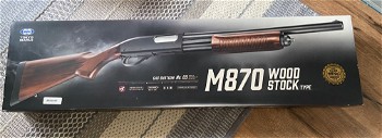 Afbeelding 5 van TM m870 wooden stock + Colt Python 357 tegen M4/AR platform