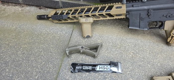 Afbeelding 4 van Specna Arms EDGE SA-E13 Airsoft Karabijn + accessoires