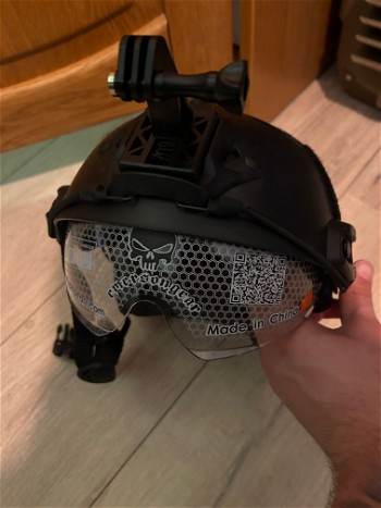 Afbeelding 3 van Helm met gopro mount en pouch van achter